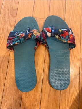 Havaianas You St. Tropez Women's Teal Slide Sandals with Multicolor Floral